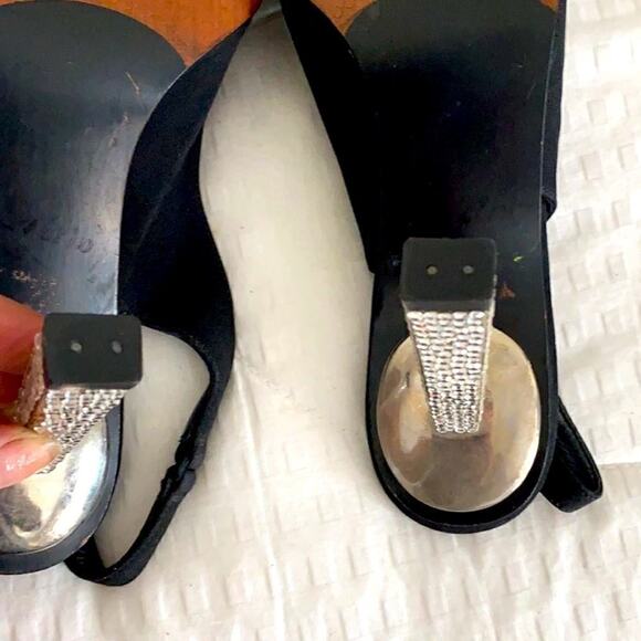 Stuart Weitzman Black Slingback Pumps with a Sparkle Spike Heel Size 5.5 - Picture 9 of 12